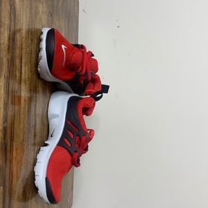 Nike toddler tennis shoes